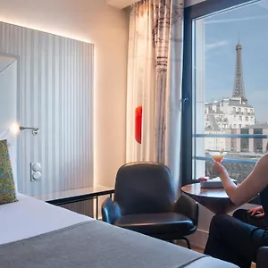 Le Parisis - Tour Eiffel Hotel Paříž